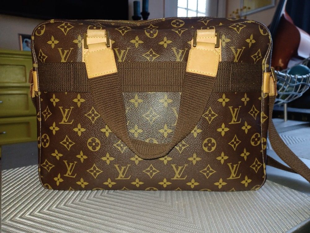 Authentic Louis Vuitton 2way Bosphore Monogram Canvas Brown Travel/messenger Bag