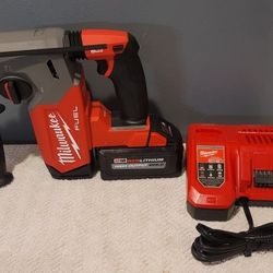 Milwaukee
M18 Fuel 18-Volt Lithium-Ion Brushless Cordless 1 in. SDS-Plus Rotary Hammer with 6.0 Ah Battery