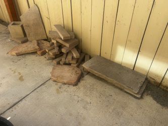 Assorted Garden Stone Pavers