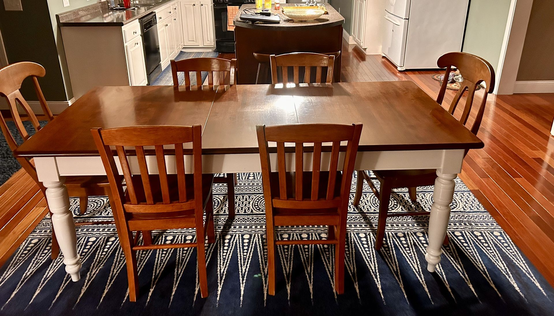 Kitchen Table & 6 Chairs 