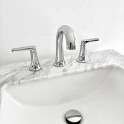 American Standard Wide Spread Bathroom Faucet (Chrome)