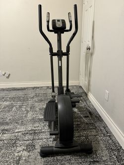 Gold's gym stride trainer 380 weight limit hotsell