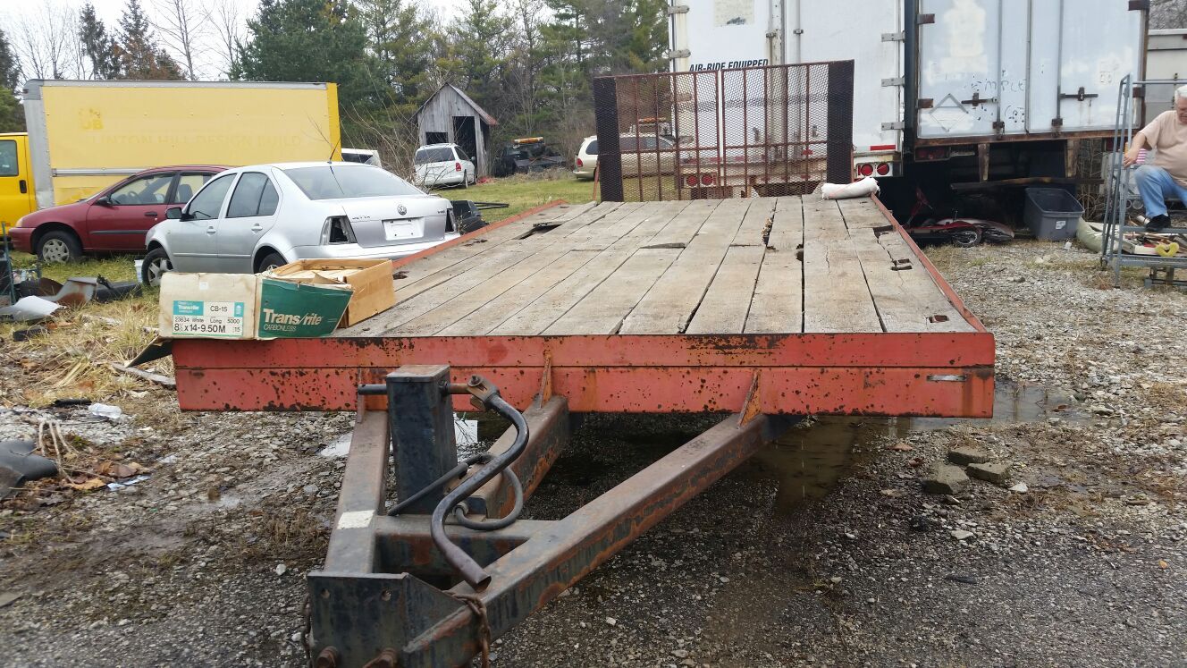 1995 flatbed trailer