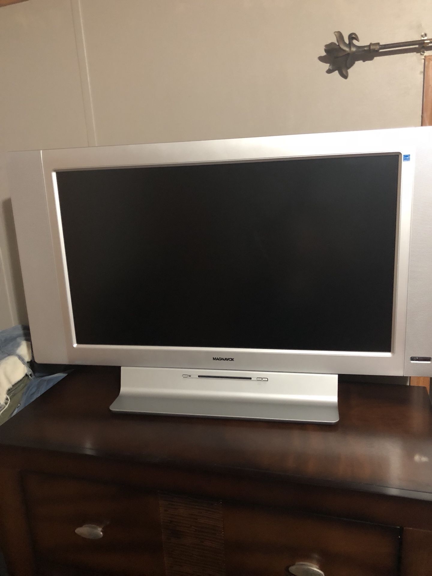 TV