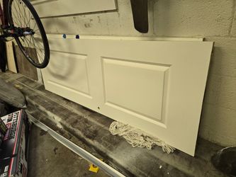 2 Roller closet doors 28x80 in