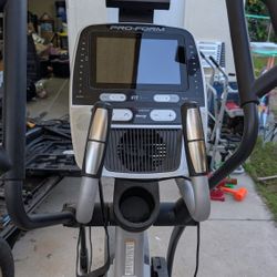 Elliptical Machine ProForm Endurance 1520 E
