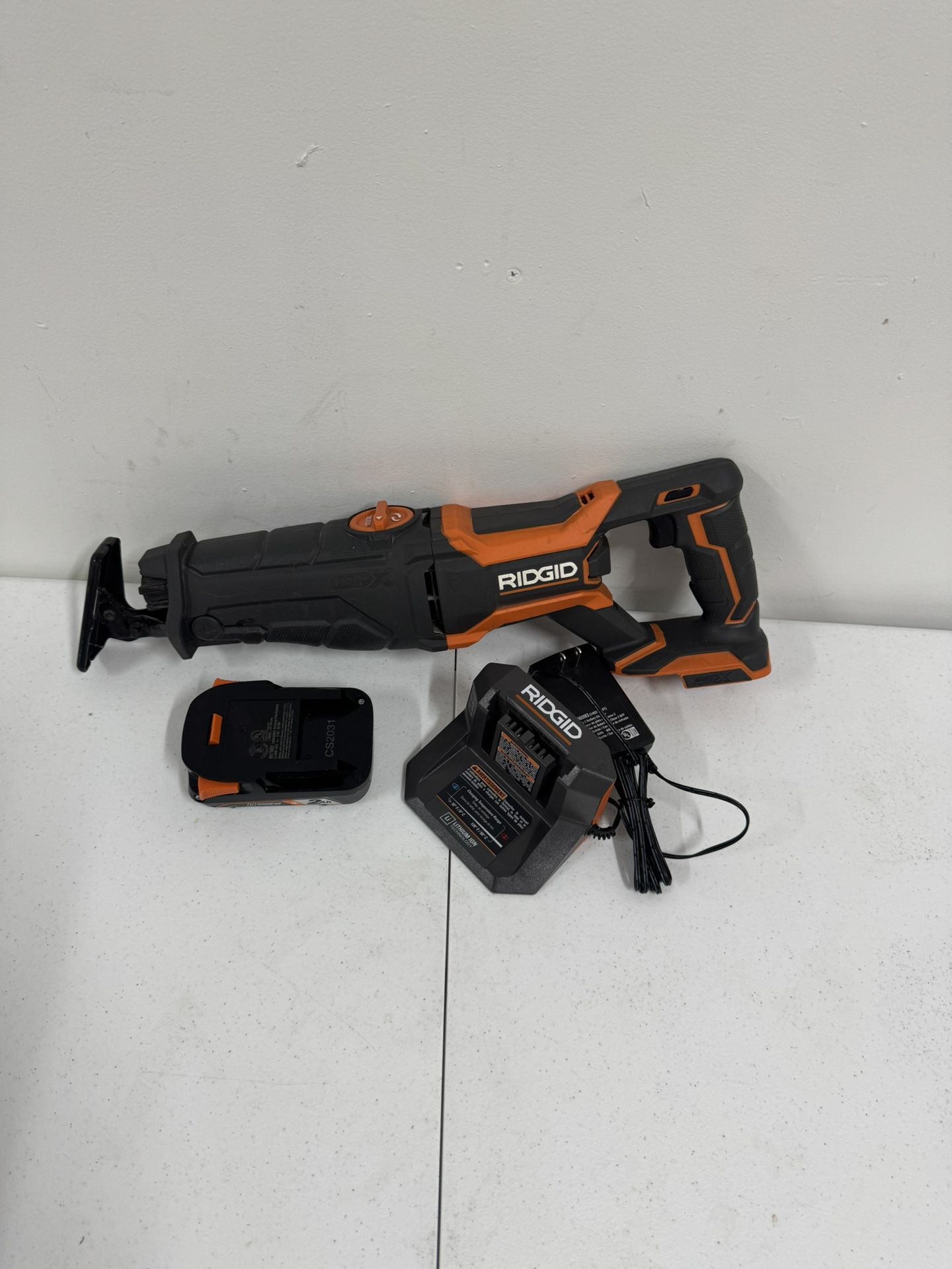 RIDGIT 18V Brushless Cordless Reciprocating Saw with Battery and Charger