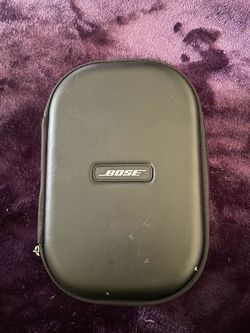 Like new Bose QC25 with accessories and case