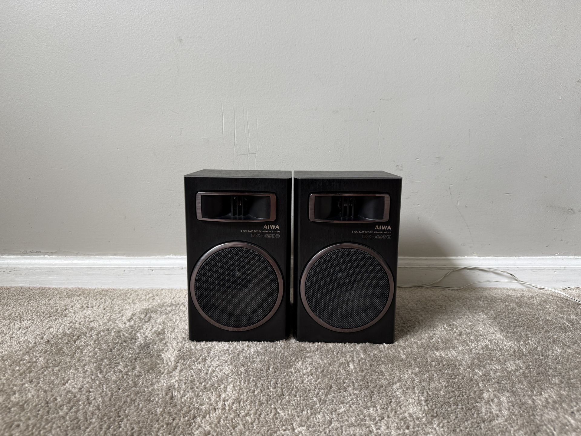Aiwa SX-R200 2 Way Home Bookshelf Speakers