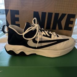 Size 9 Nike Giannis Immortality 3