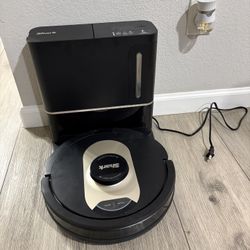 Shark Robot Vacuum 