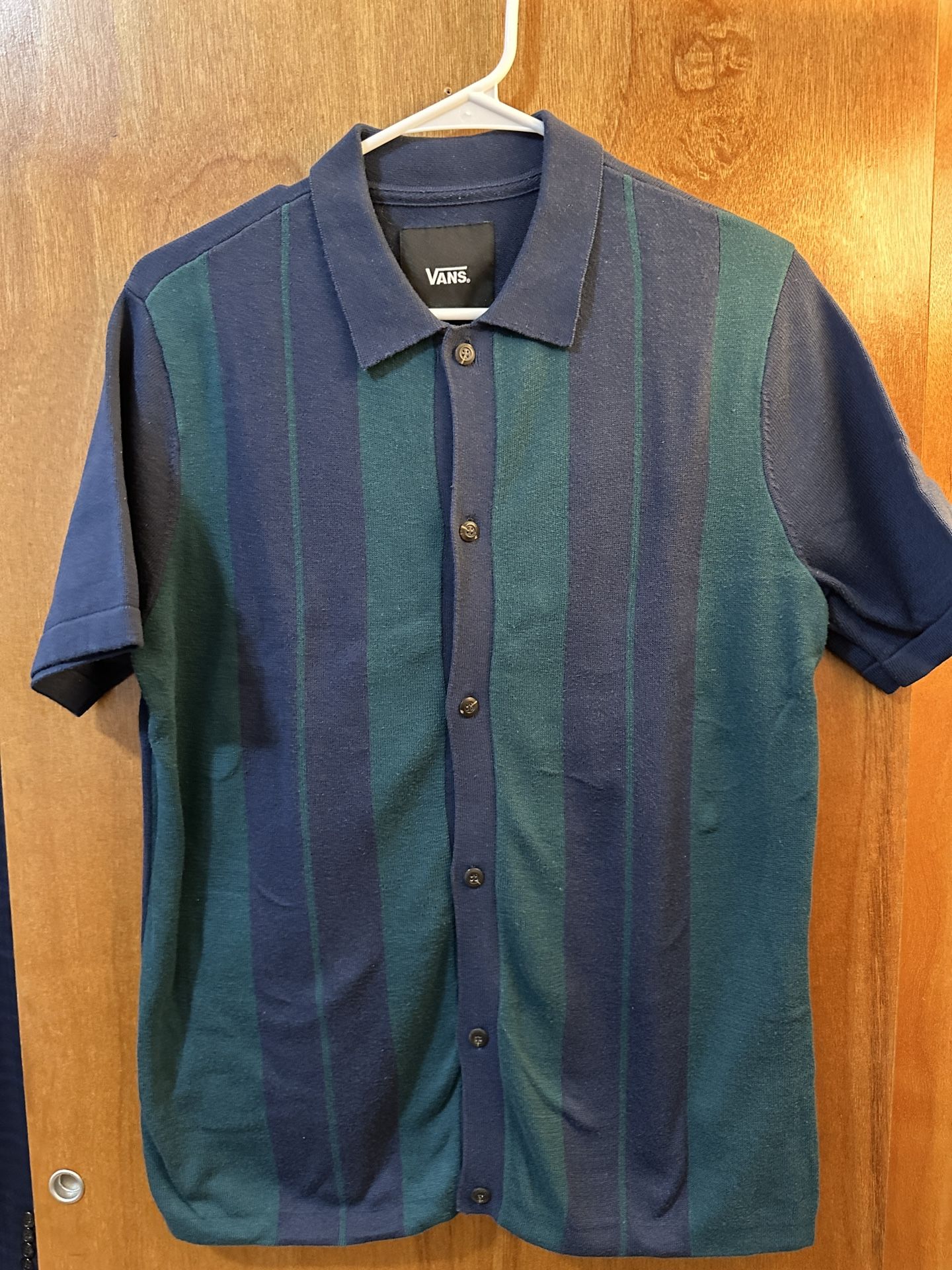 Vans Men’s Shirts Size M