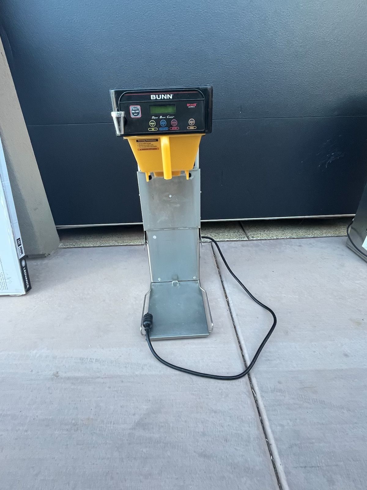 BUNN ICED TEA/COFFEE MAKER