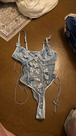 Lace body suit