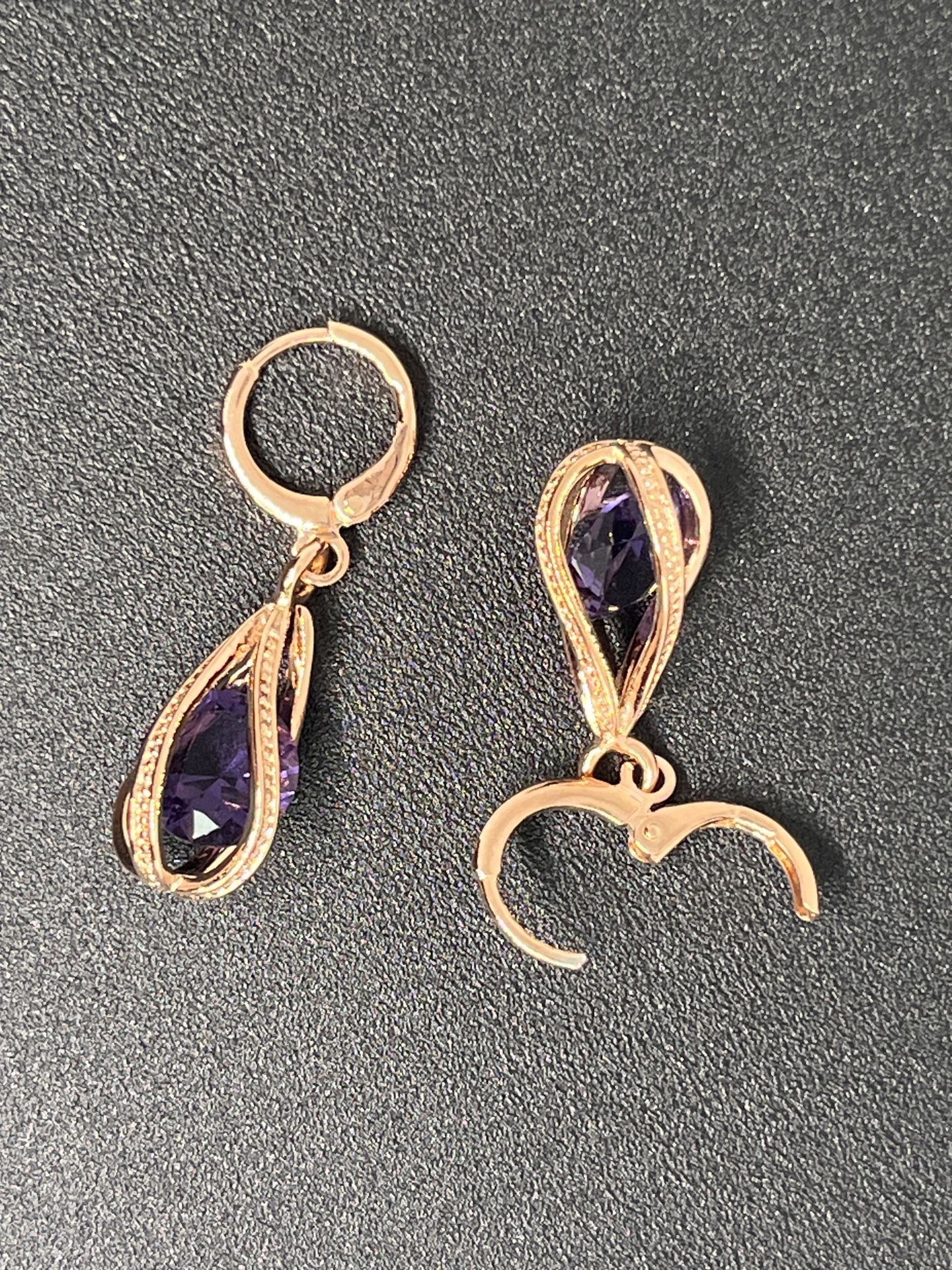 Natural Purple Amethysts Lever-back Earrings