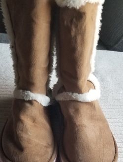 Girls Boots Excellent Condition Size 1