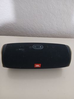 JBL CHARGE 4