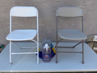 Chairs For Sale. Sillas en Venta
