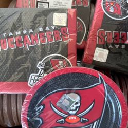 Tampa Bay Buccaneers Plates & Napkins - 2 For $5