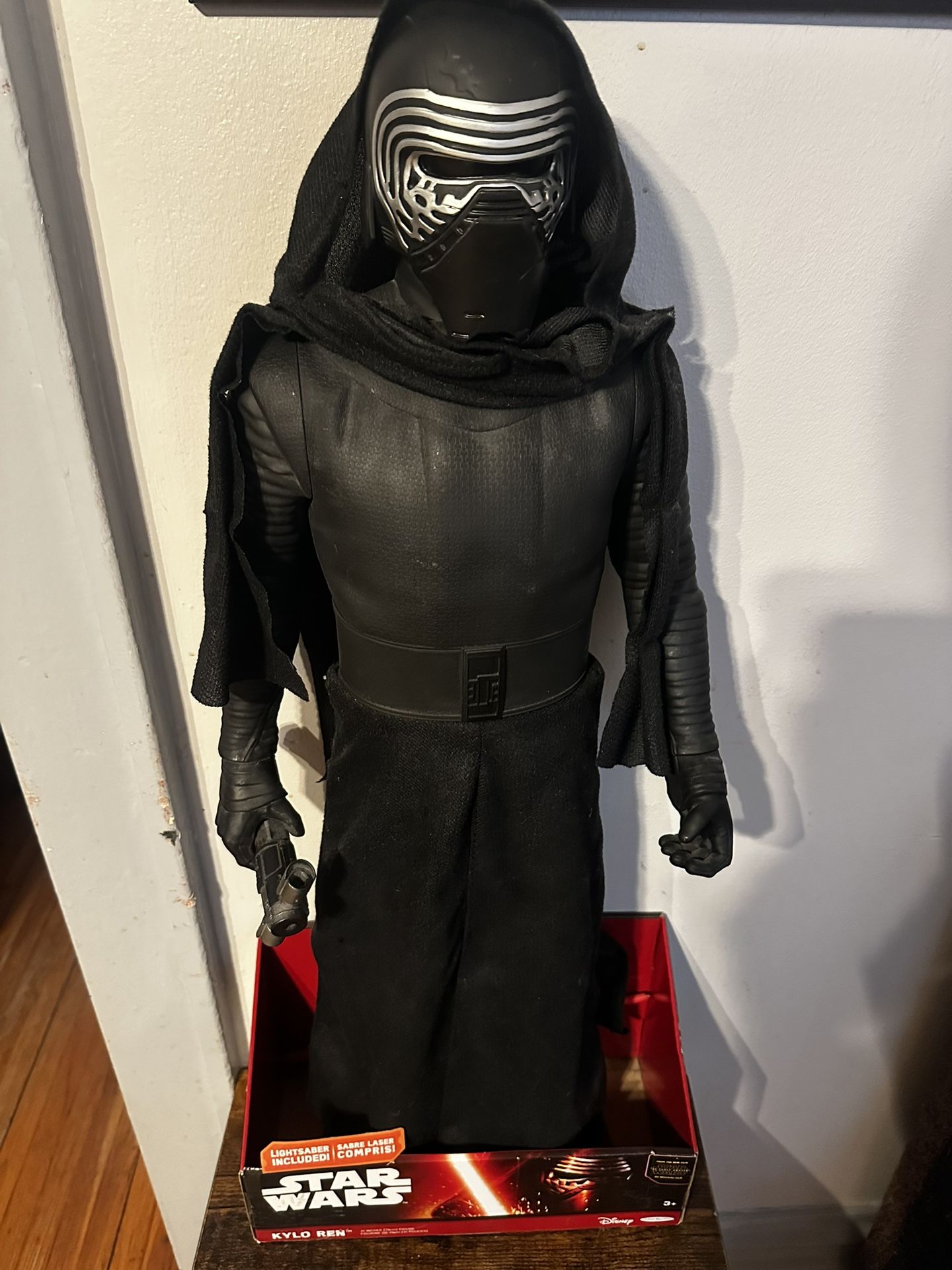 Giant Kylo Ren Figure