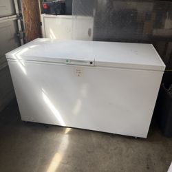 Frigidaire chest freezer