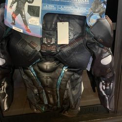 Spartan Locket With Light