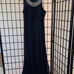 Formal Lace Evening Dress