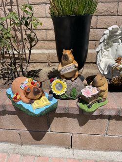 Outdoor decor set