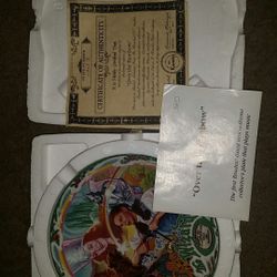 Brand new Wizard of Oz collectors musical plate