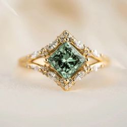 Gold emerald ring for sale