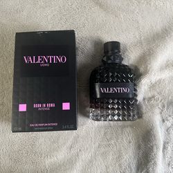 Valentino Uomo Born In Roma Intense