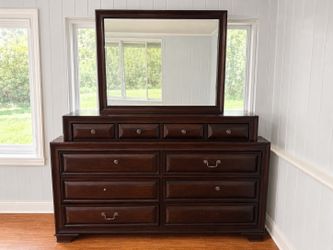 Furniture of America Bradford solid wood dresser and mirror set in a cherry finish.
