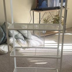 Storage shelf