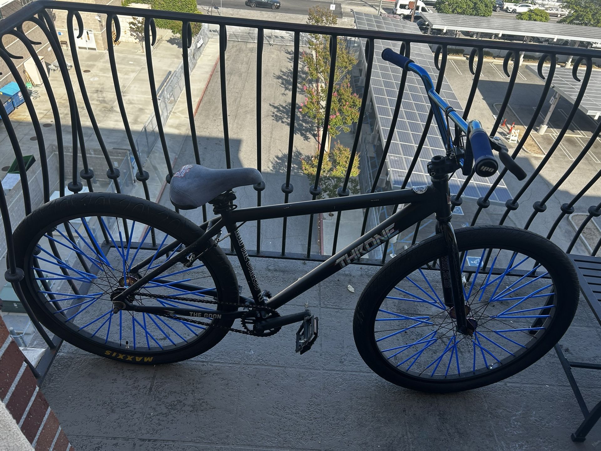 For Sale: Throne Cycles 29” BMX Bike – Sleek, Custom, and Ready to Ride!