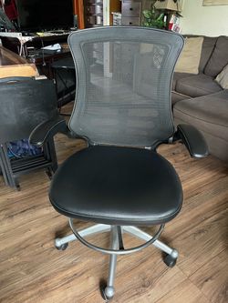 Free chair in west la