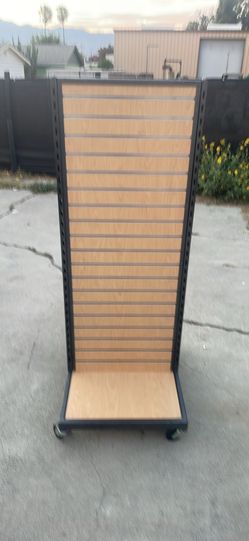Retail store display