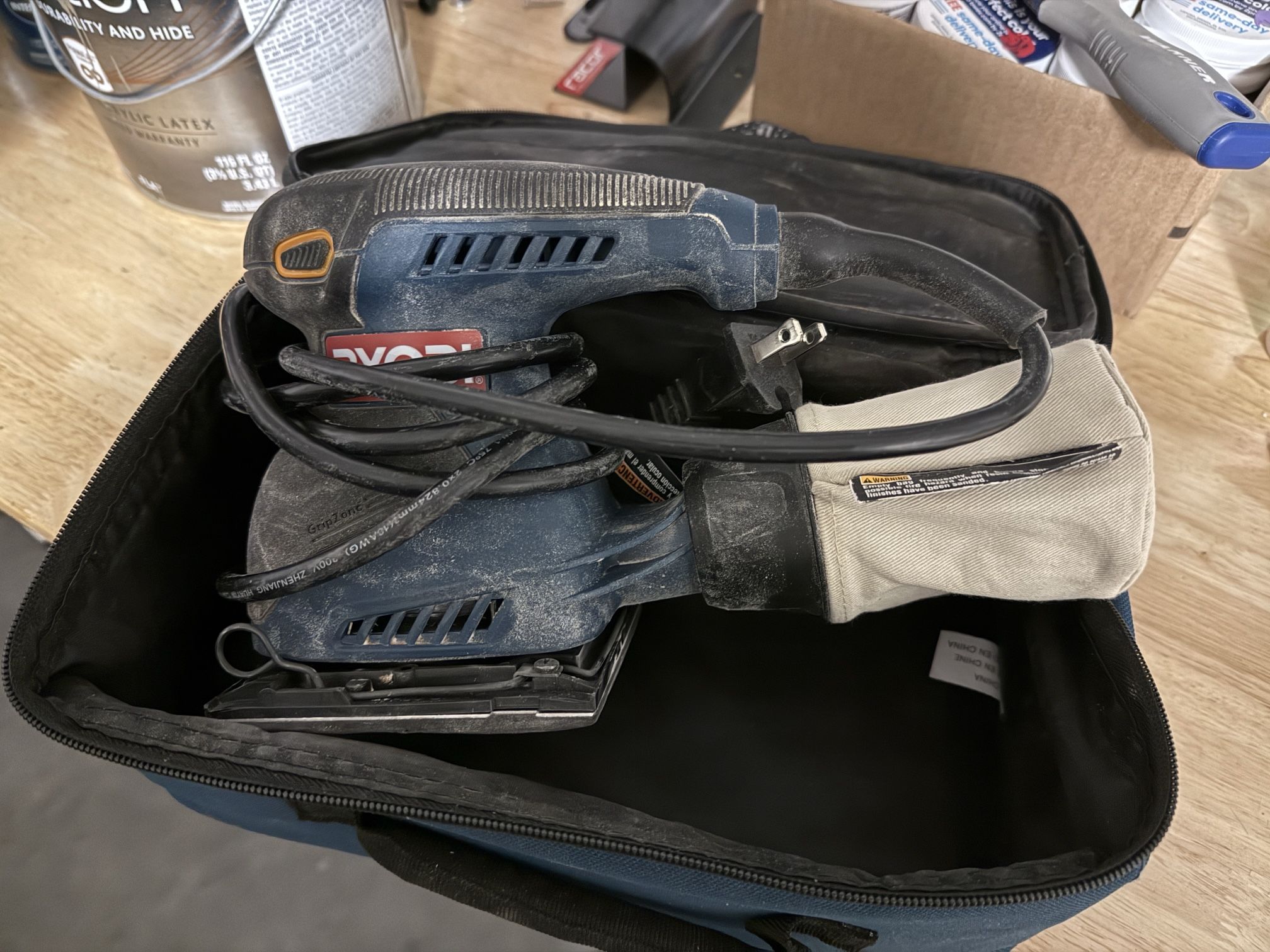 Ryobi Quarter Sheet Palm Sander With Soft Case