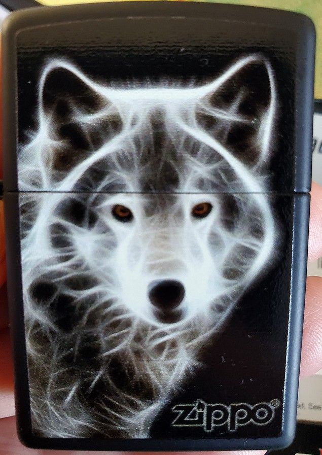 Zippo Wolf Spirit Lighter New