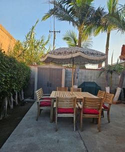 Wood Patio Set/Outdoor Dining Set/Outdoor Furniture/Cash Only 