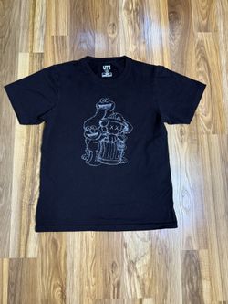 Kaws x Sesame Street shirt Size M