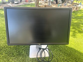 $30 EACH 24” DELL COMPUTER MONITORS 47TH AVE. AND JOBBINS IN LAVEEN