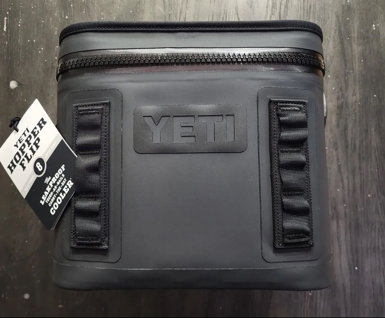 New YETI Hopper Flip 8 Portable Soft Cooler Black Pre Dawn Model YHOPF8