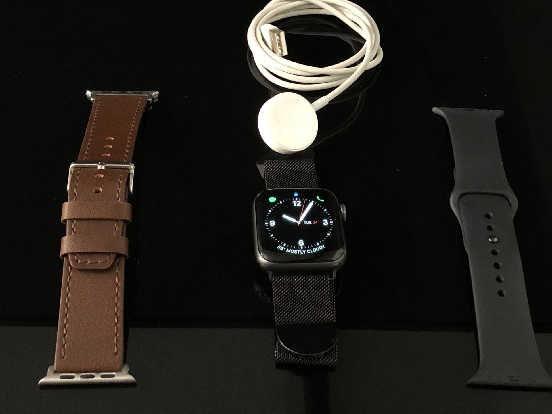 44 mm SERIES 4 Apple Watch GPS Price Negotiable
