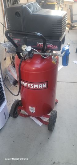 130 psi 25 gallon air Compressor in excellent condition firm price