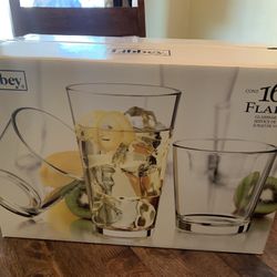 Glassware 16 Piece Set