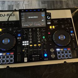 Pioneer XDJ-RX3 Digital DJ Controller 