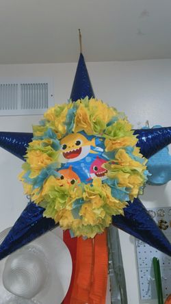 Star piñata