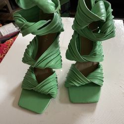 High Heel Shoes 