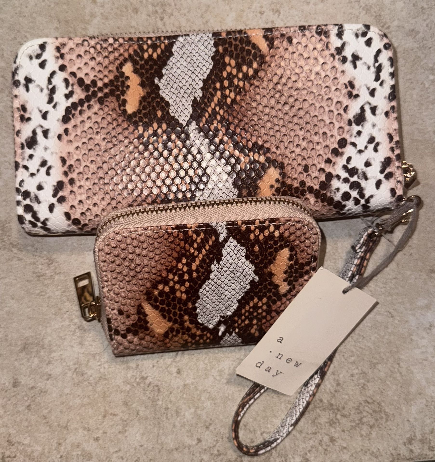 A New Day Wallet Set