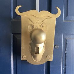 Alice In Wonderland Scary Doorknob
